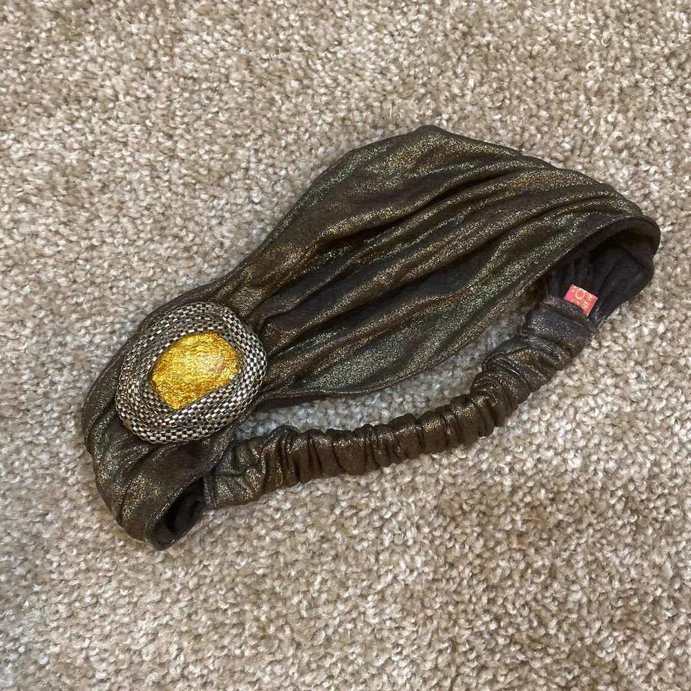 Metallic Headband with Gemstone